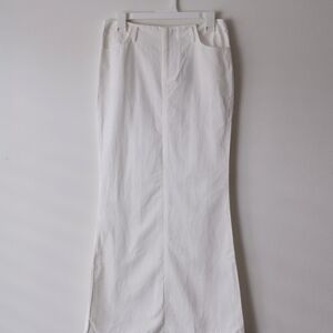 Elegant White Maxi Skirt